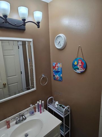 600 W Ford Street, Energy, IL 62933