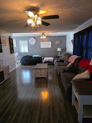 600 W Ford Street, Energy, IL 62933