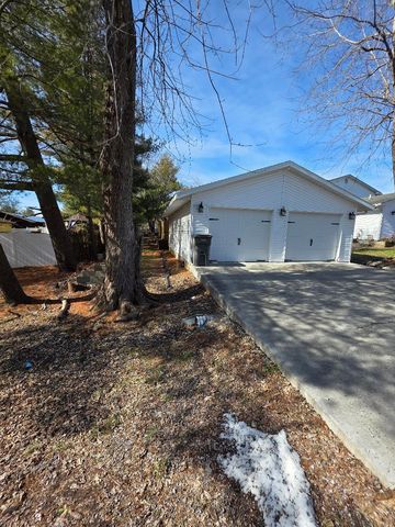 600 W Ford Street, Energy, IL 62933