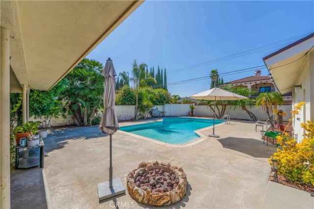 10003 Mattock, Downey, CA 90240