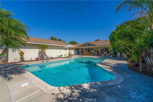 10003 Mattock, Downey, CA 90240