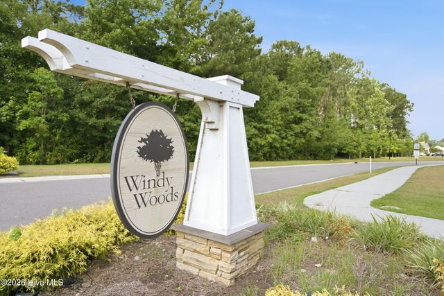 348 Windy Woods Way, Wilmington, NC 28401