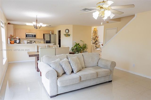 615 NW Stanford Ln, Port St. Lucie, FL 34983