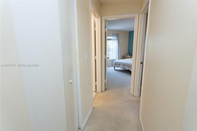 615 NW Stanford Ln, Port St. Lucie, FL 34983