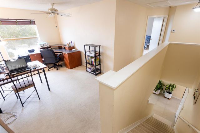 615 NW Stanford Ln, Port St. Lucie, FL 34983