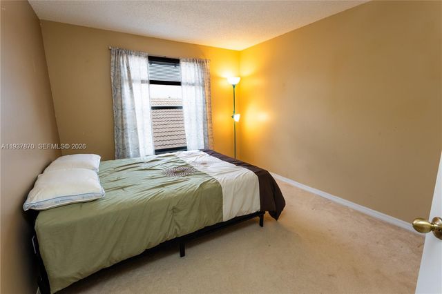 615 NW Stanford Ln, Port St. Lucie, FL 34983