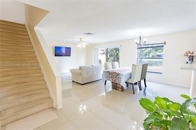 615 NW Stanford Ln, Port St. Lucie, FL 34983