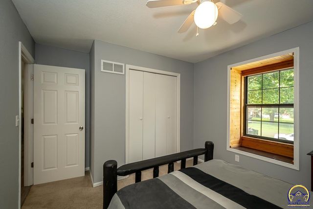 9685 W 61st St, Merriam, KS 66203