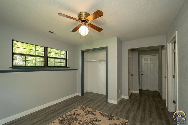 9685 W 61st St, Merriam, KS 66203