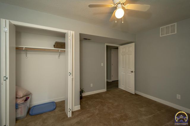 9685 W 61st St, Merriam, KS 66203