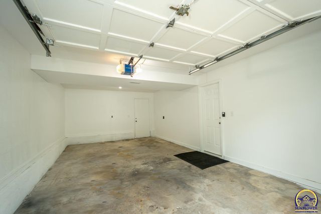9685 W 61st St, Merriam, KS 66203