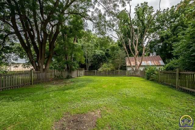 9685 W 61st St, Merriam, KS 66203