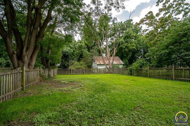 9685 W 61st St, Merriam, KS 66203