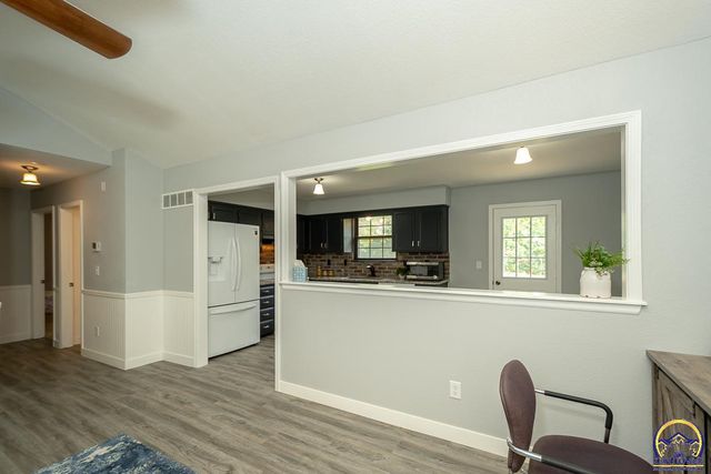 9685 W 61st St, Merriam, KS 66203