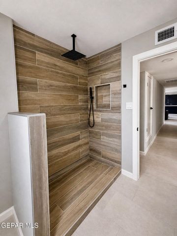 775 W BORDERLAND Road, El Paso, TX 79932