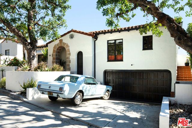 2232 Moreno Drive, Los Angeles, CA 90039