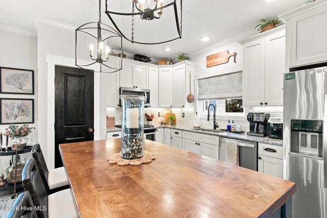 1119 Bonito Lane, Carolina Beach, NC 28428