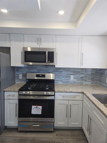 1868 SHORE DRIVE S 102, South Pasadena, FL 33707