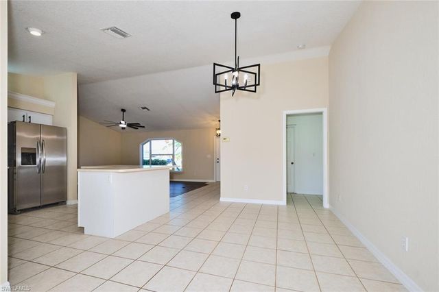 132 SE 19th TER, Cape Coral, FL 33990