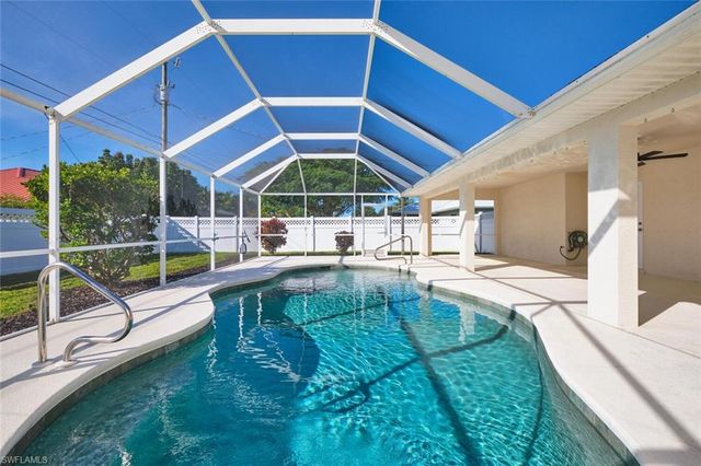 132 SE 19th TER, Cape Coral, FL 33990