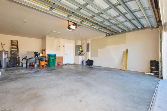 132 SE 19th TER, Cape Coral, FL 33990