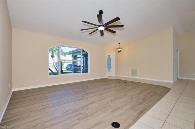 132 SE 19th TER, Cape Coral, FL 33990