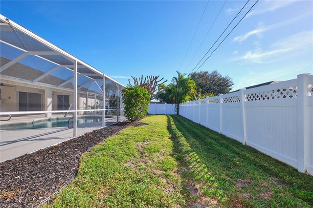 132 SE 19th TER, Cape Coral, FL 33990