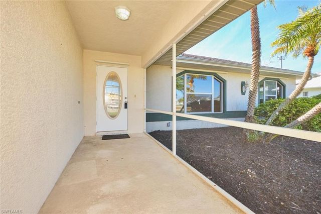 132 SE 19th TER, Cape Coral, FL 33990