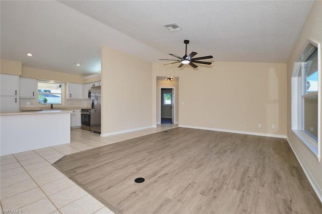132 SE 19th TER, Cape Coral, FL 33990