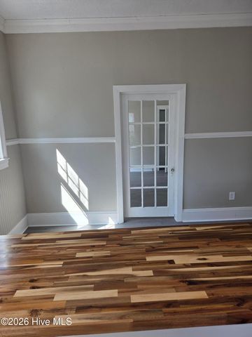 109 E Grainger Avenue, Kinston, NC 28501