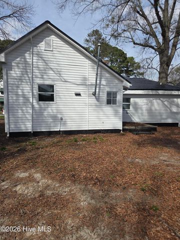 109 E Grainger Avenue, Kinston, NC 28501
