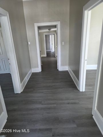 109 E Grainger Avenue, Kinston, NC 28501