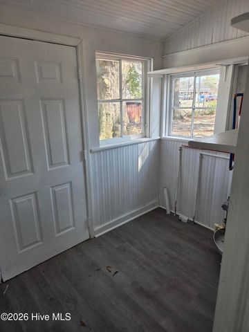 109 E Grainger Avenue, Kinston, NC 28501