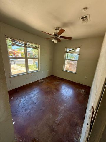 7307 Thannas WAY, Austin, TX 78744