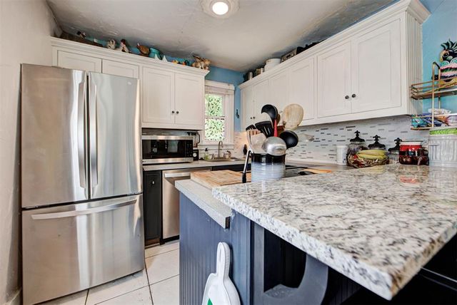 1811 N Youngs Boulevard, Oklahoma City, OK 73107