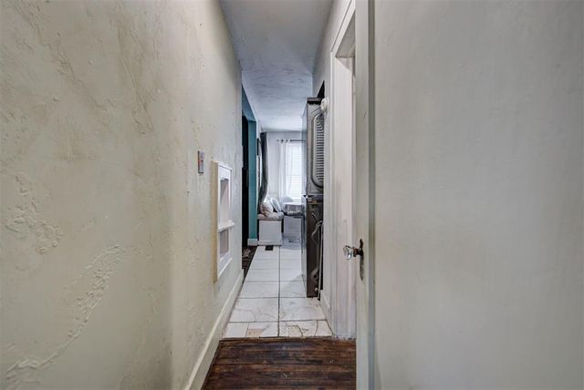 1811 N Youngs Boulevard, Oklahoma City, OK 73107