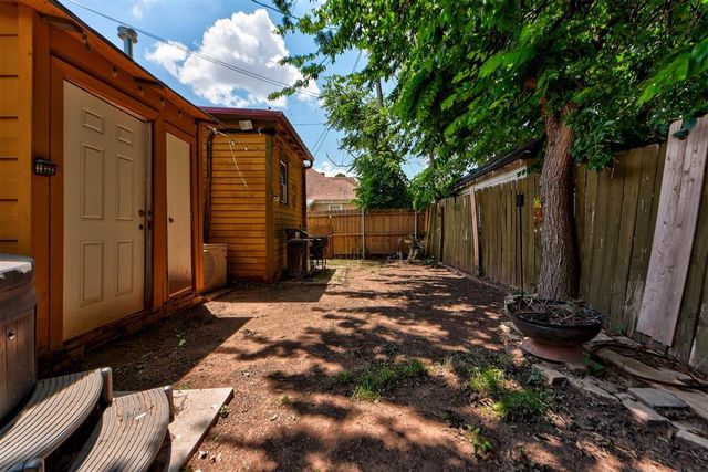 1811 N Youngs Boulevard, Oklahoma City, OK 73107