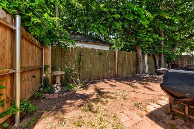 1811 N Youngs Boulevard, Oklahoma City, OK 73107