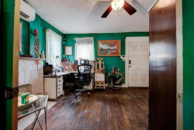 1811 N Youngs Boulevard, Oklahoma City, OK 73107