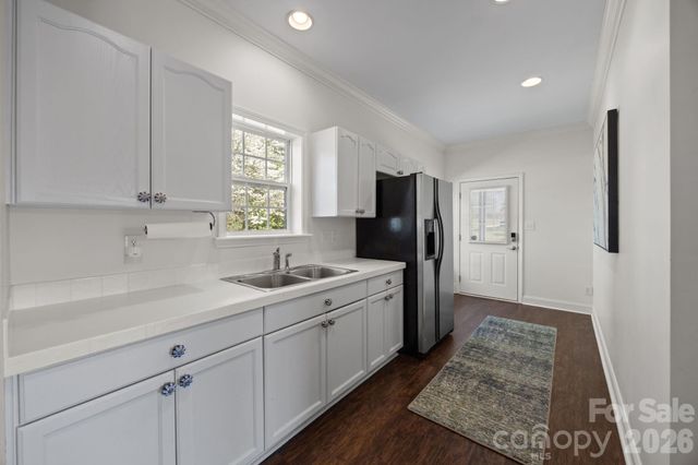 8927 Holdsclaw Road, Terrell, NC 28682