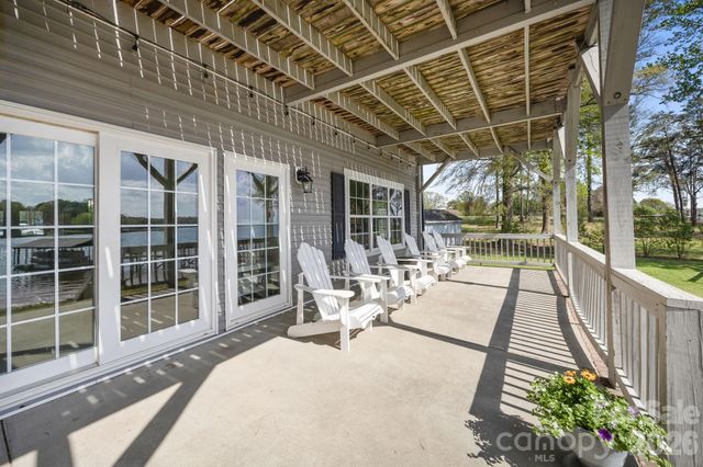 8927 Holdsclaw Road, Terrell, NC 28682