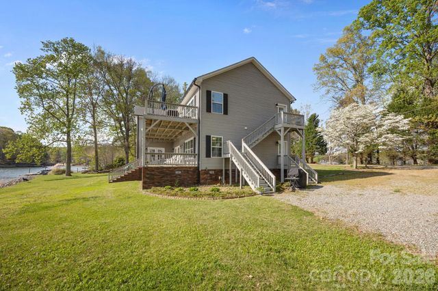 8927 Holdsclaw Road, Terrell, NC 28682