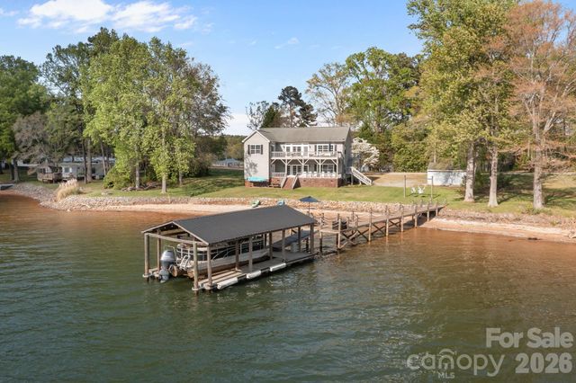 8927 Holdsclaw Road, Terrell, NC 28682