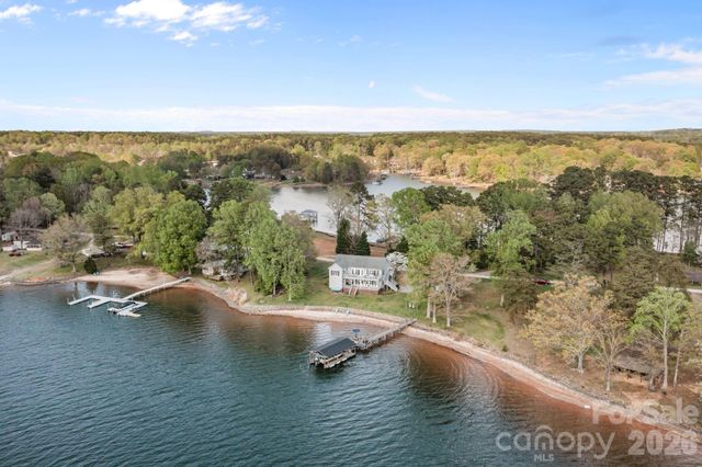 8927 Holdsclaw Road, Terrell, NC 28682