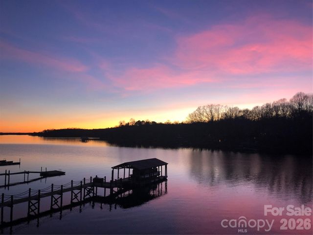 8927 Holdsclaw Road, Terrell, NC 28682