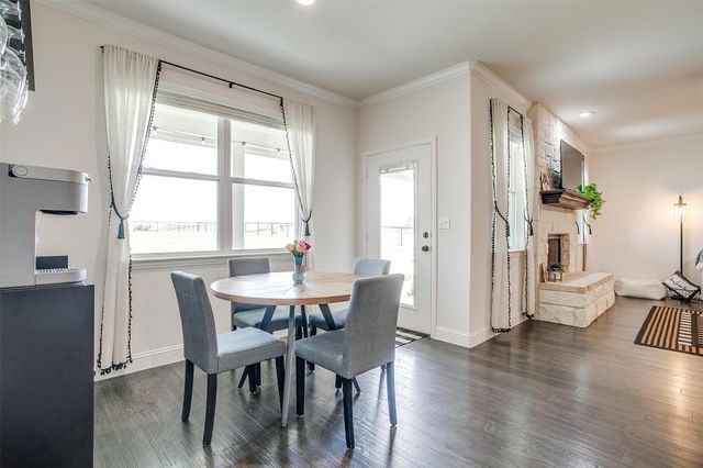 340 Sanger Drive, Springtown, TX 76082