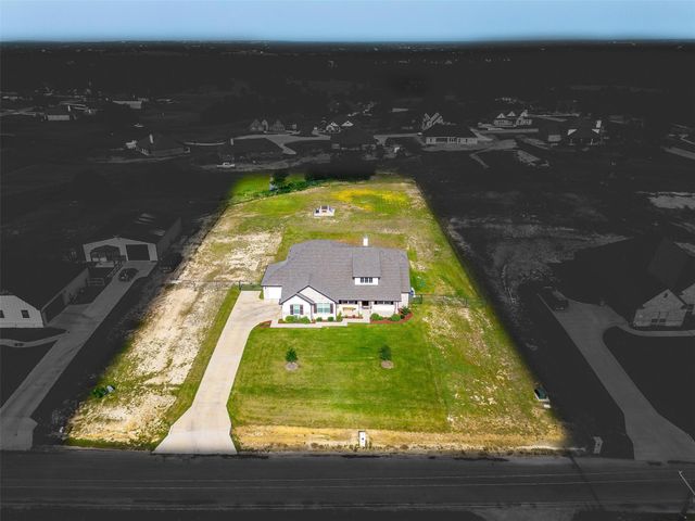 340 Sanger Drive, Springtown, TX 76082