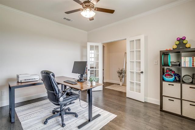 340 Sanger Drive, Springtown, TX 76082