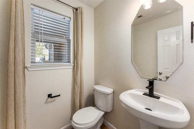 16105 Sweetwater Fields Lane, Tomball, TX 77377