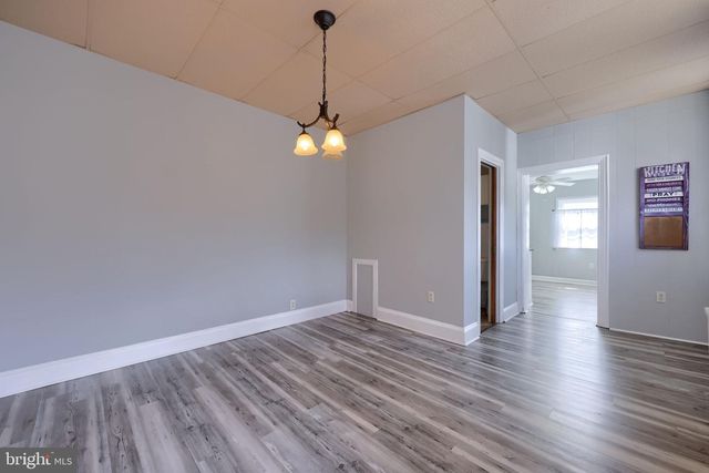 750 LOCUST ST, Columbia, PA 17512